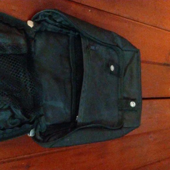 American Tourister toiletry bag - Picture 5 of 7